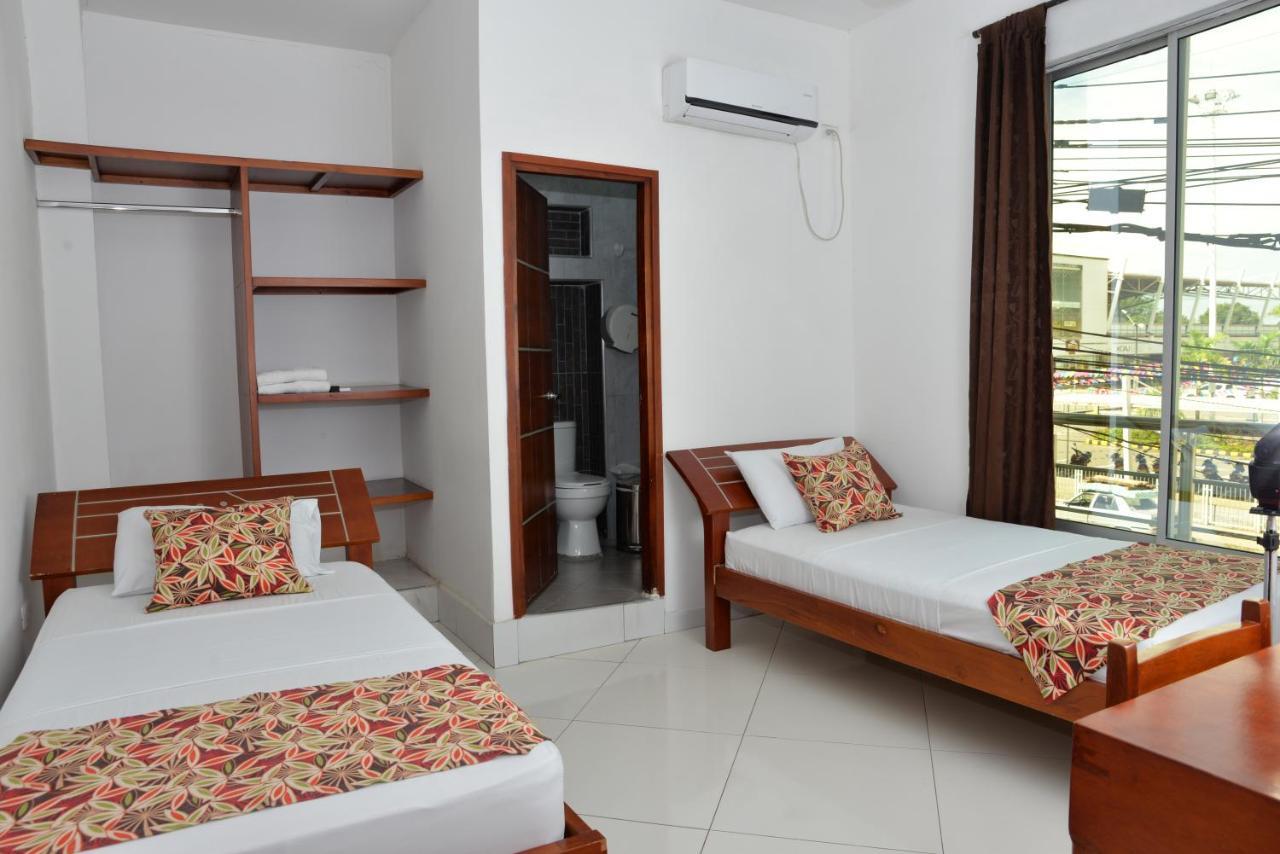 Hotel Canoa Inn Caucasia المظهر الخارجي الصورة